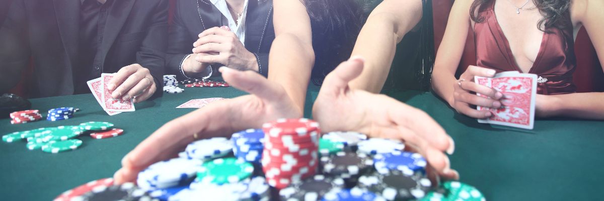 fr.cemepokeronline.com